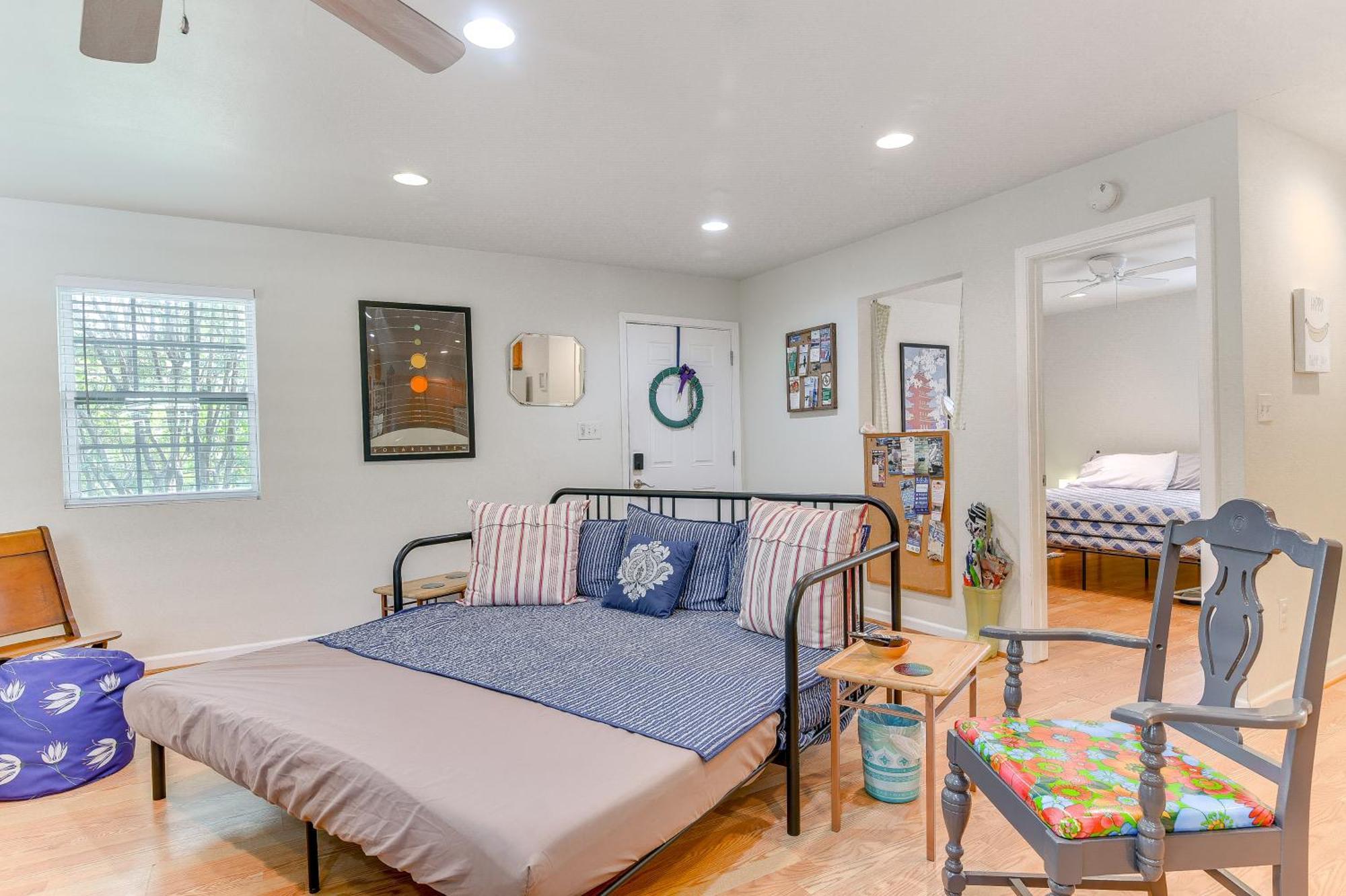 Cozy Galveston Apartment With Private Beach Pass! Exterior photo